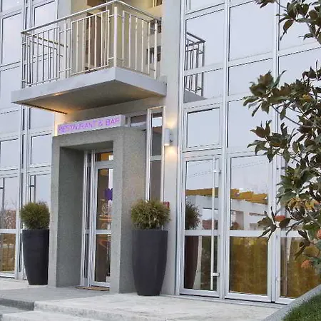 K & Apartment *